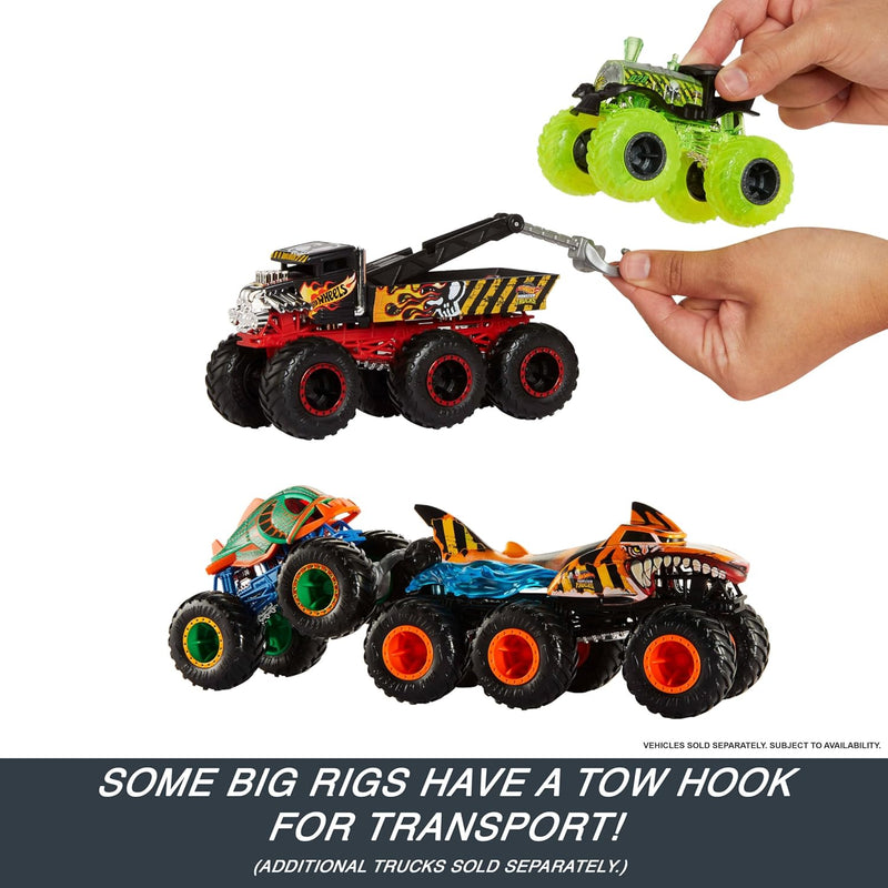HOT WHEELS MONSTER TRUCKS 1:64 SCALE SURPRISE TRILER TRUCK WITH 6 WHEELS