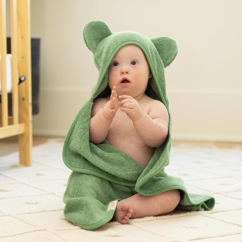 BABY BATH TOWEL & WASH MITT SET