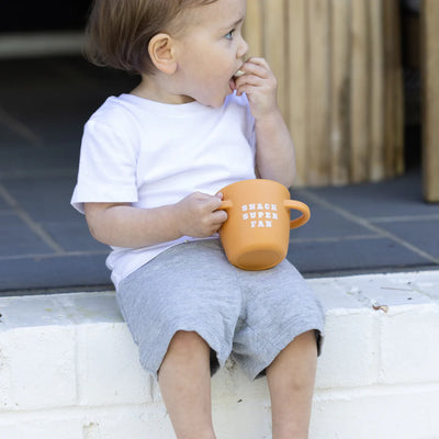 SNACK SUPER FAN HAPPY SNACKER