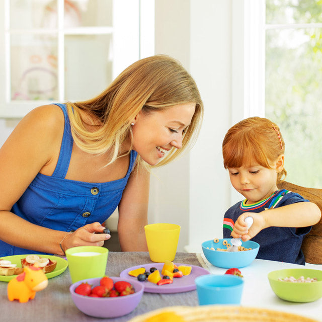 16 PIECE TODDLER DINING SET