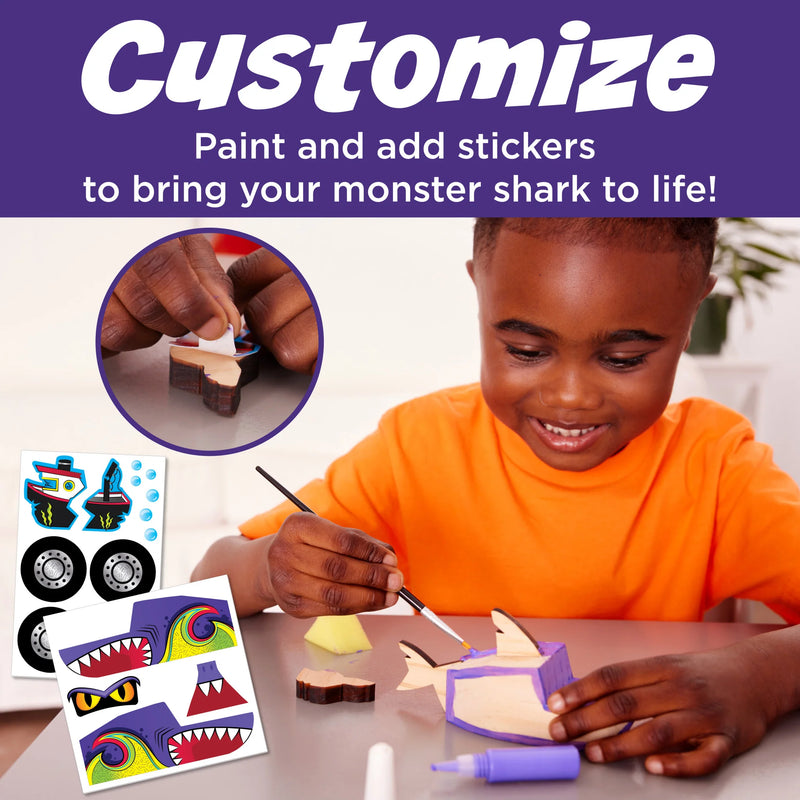 BUILDEEZ! MONSTER SHARK - CHOMPER